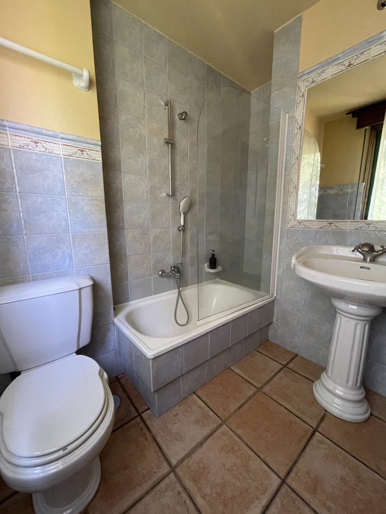 growth coliving galicia bathroom 2